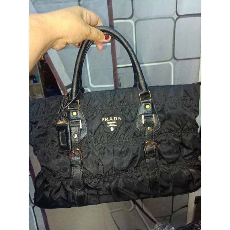 (Preloved Pedas) Prada** Nylon Tessuto Gaufre Sling Satchel Tote Bag