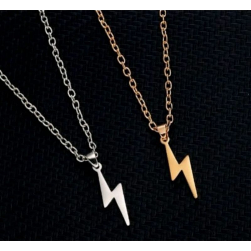 KALUNG TITANIUM LIONTIN PETIR ANTI KARAT