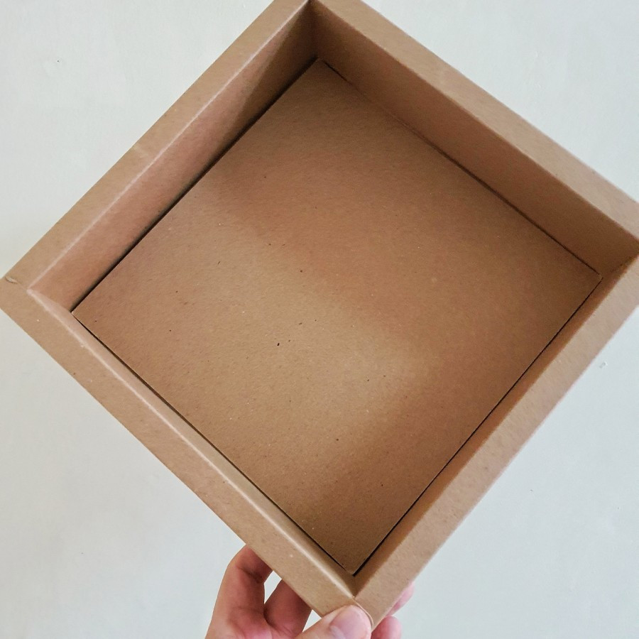 

5 pcs kotak alas mika packaging brownies ukuran 20x20x6cm warna coklat polos