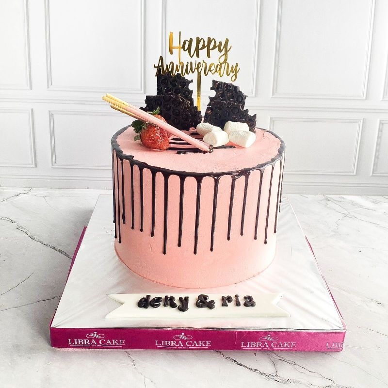 

kue ulang tahun/birthday cake/ costume cake/cakeanniversary/cakespink