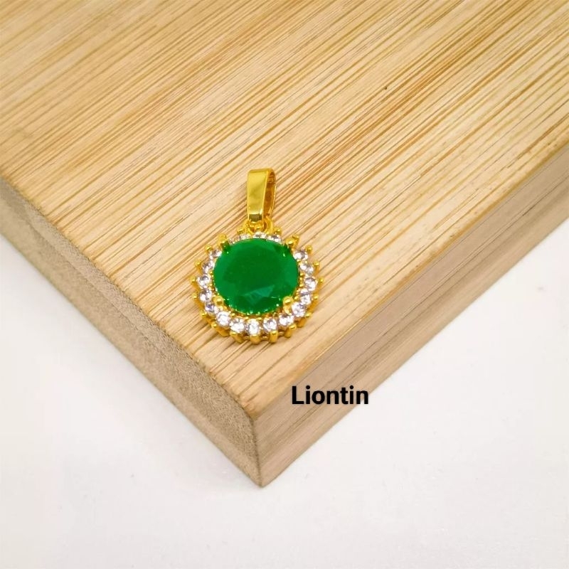 Liontin xuping lapis emas batu permata hijau Kanjeng Ratu Pantai Selatan KRPS051024