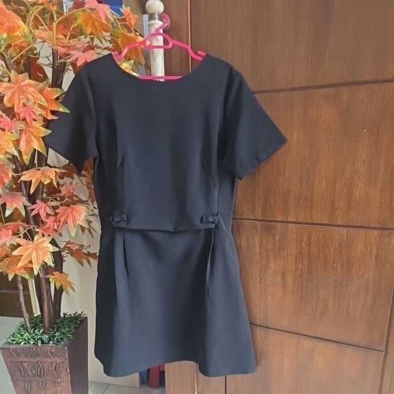 Prelovedbytwins- preloved Dress hitam BLF ( preloved )