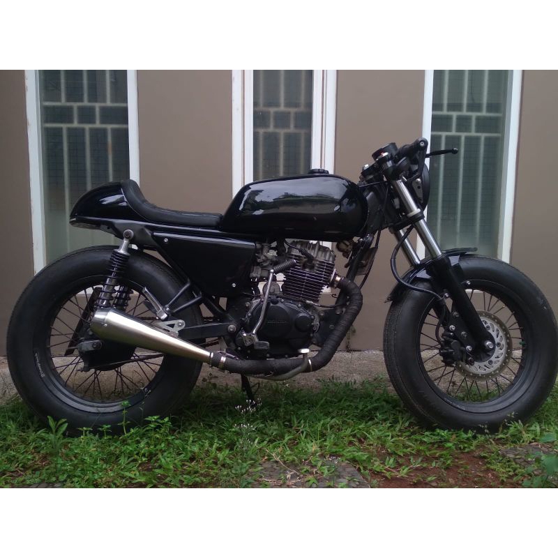 Motor custom caferacer basic Megapro Primus Tahun 2010