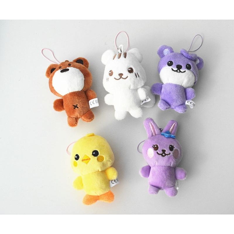 ready stock Keychain doll red velvet unofficial