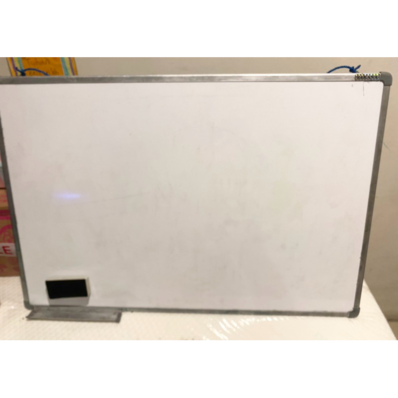 

MMP - SALE!! Preloved Whiteboard / Papan Tulis Magnetic SAKANA 60x90 cm ( Single Face ) khusus OJOL INSTANT