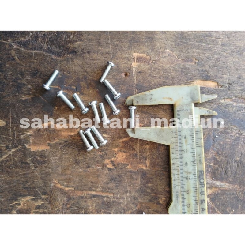 Baut Recoil Starter Mesin Potong Rumput Gendong 2Tak 328 318 Mesin Potong Rumput Babat
