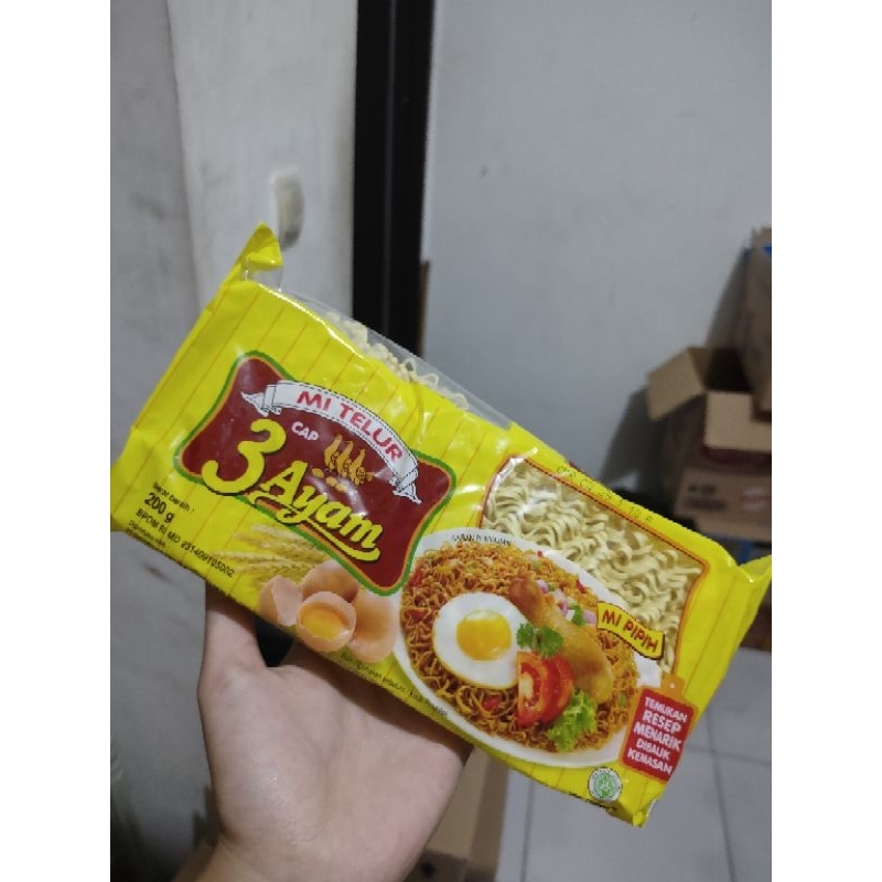 

mi mie telur cap 3 ayam 200gram satuan