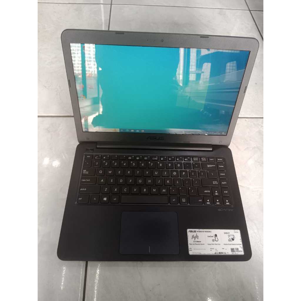 LAPTOP ASUS E402Y ram 4gb/ssd 128gb/14" / FREE MOUSE WIRELESS DAN FLASHDISK 32GB