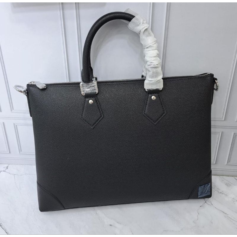 TAS KANTOR WANITA BRANDED IMPORT VIP LN 1126