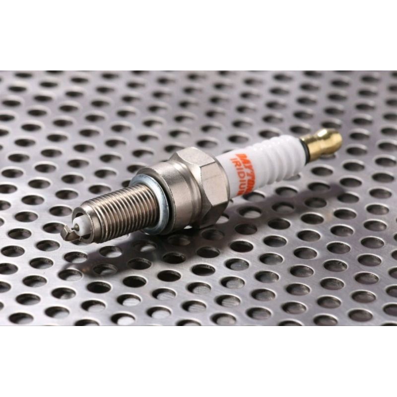 BUSI RACING DOUBLE IRIDIUM CPR9EA-9 DAYTONA (3394)