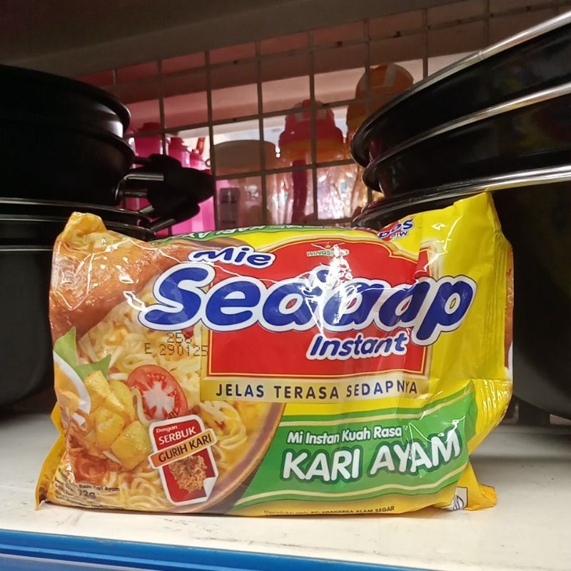 

SEDAAP MIE INST KARI AYAM 72 GRAM