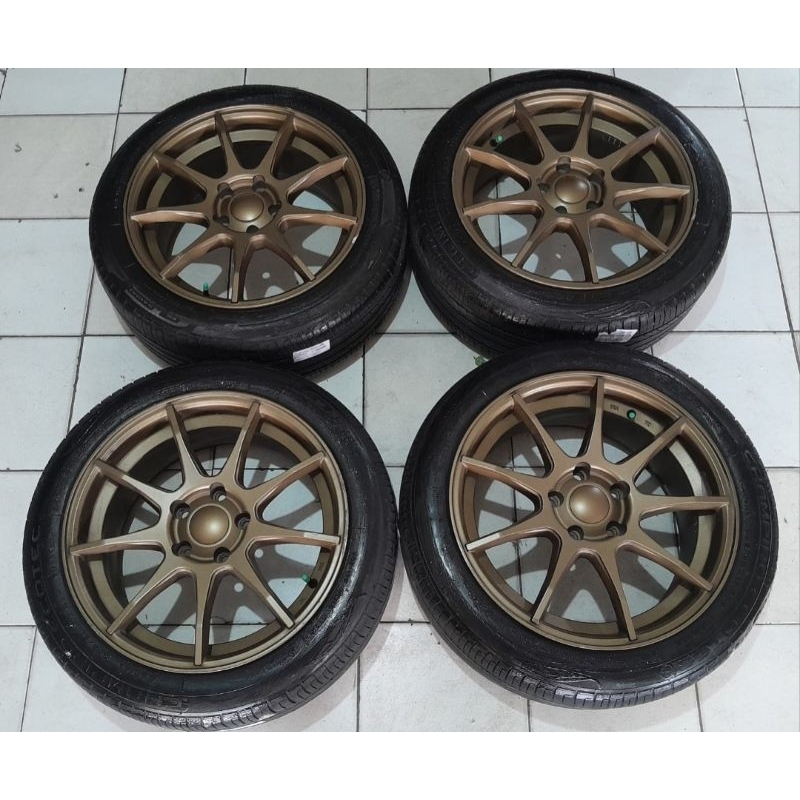 Velg pelek mobil Second murah Racing  Ring 17  untuk  ertiga apv inova xpander accord camry civic