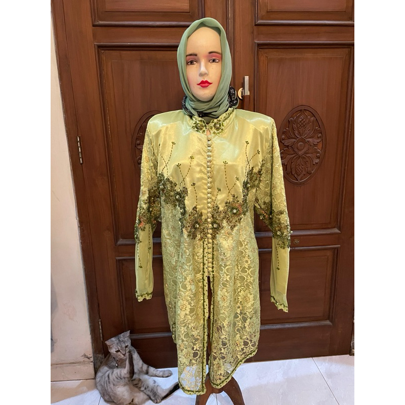 Preloved Kebaya Jumbo Hijau Pudar