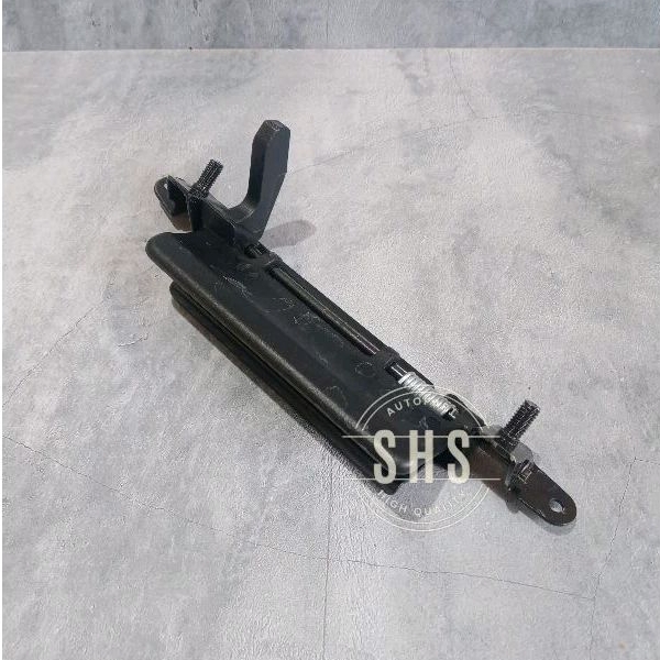 Hendel bagasi belakang handle bukaan pintu bagasi belakang KIJANG KRISTA KAPSUL LGX 7K 5K KF42 K60 L