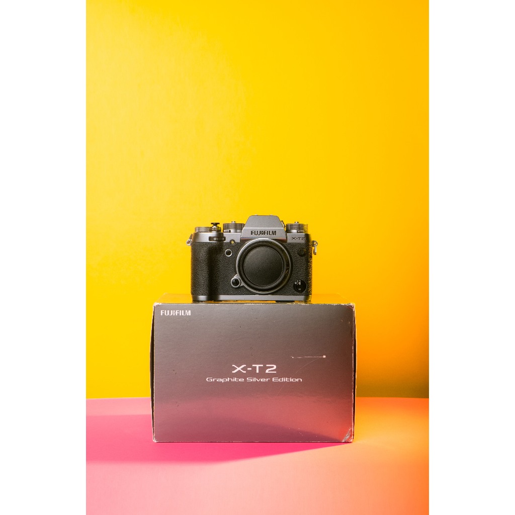 Fujifilm XT-2 XT2 XT 2 Body Only Box Graphite Silver