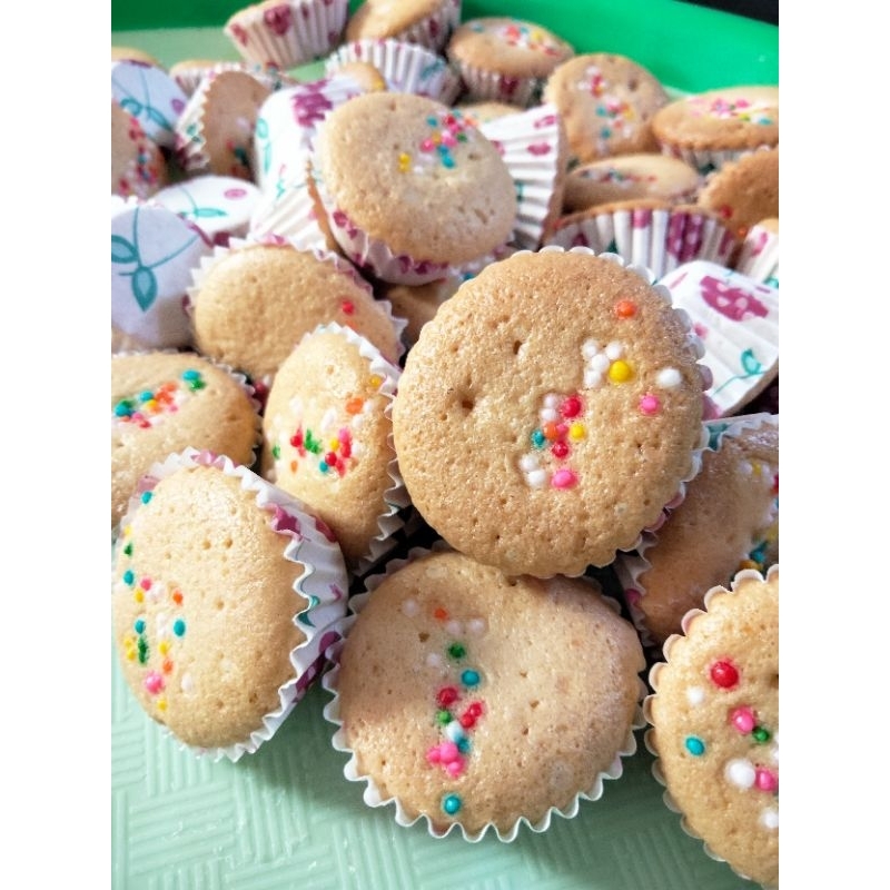 

Bolu kering/kue mangkok kering