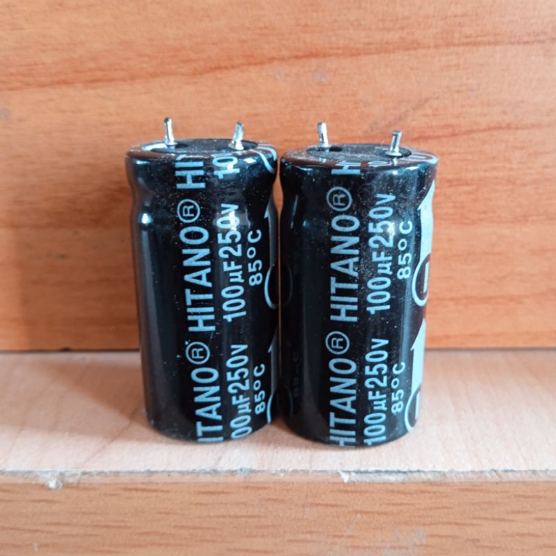 Elco 250V 100uf Diameter 1.6cm Tinggi 3.1cm Cabutan