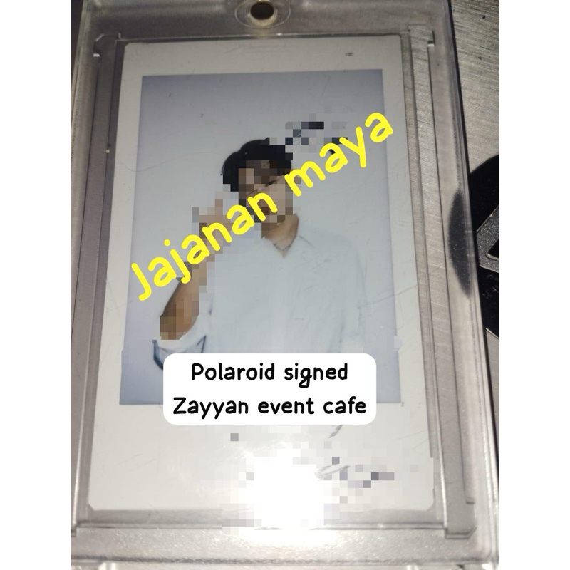 POLAROID SIGNED ZAYYAN