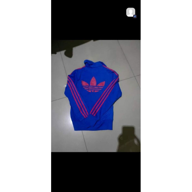 tracktop adidas big logo