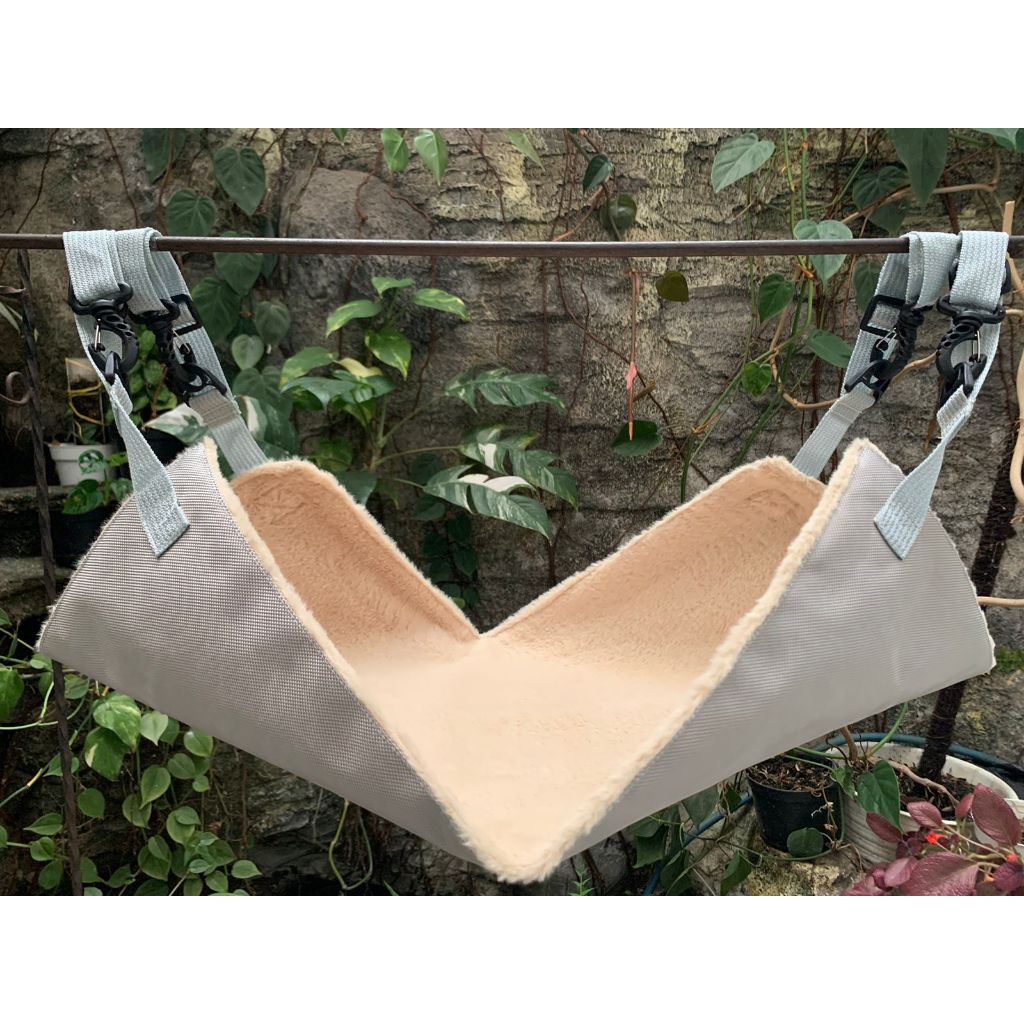 Daisyclutters Hammock / Ayunan Kucing Silver Cream Akira Jumbo Murah Bahan Bulu Premium