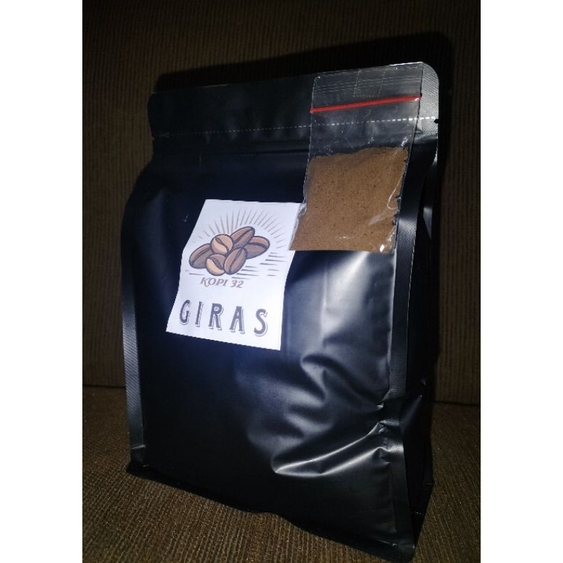 

KOPI 32 750gr