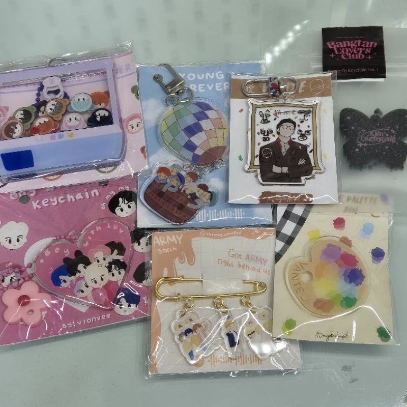 PRELOVED Keychain Keyring BTS vionvee themagicshopid harrysdimpleproject orenji acrylic shaker charm