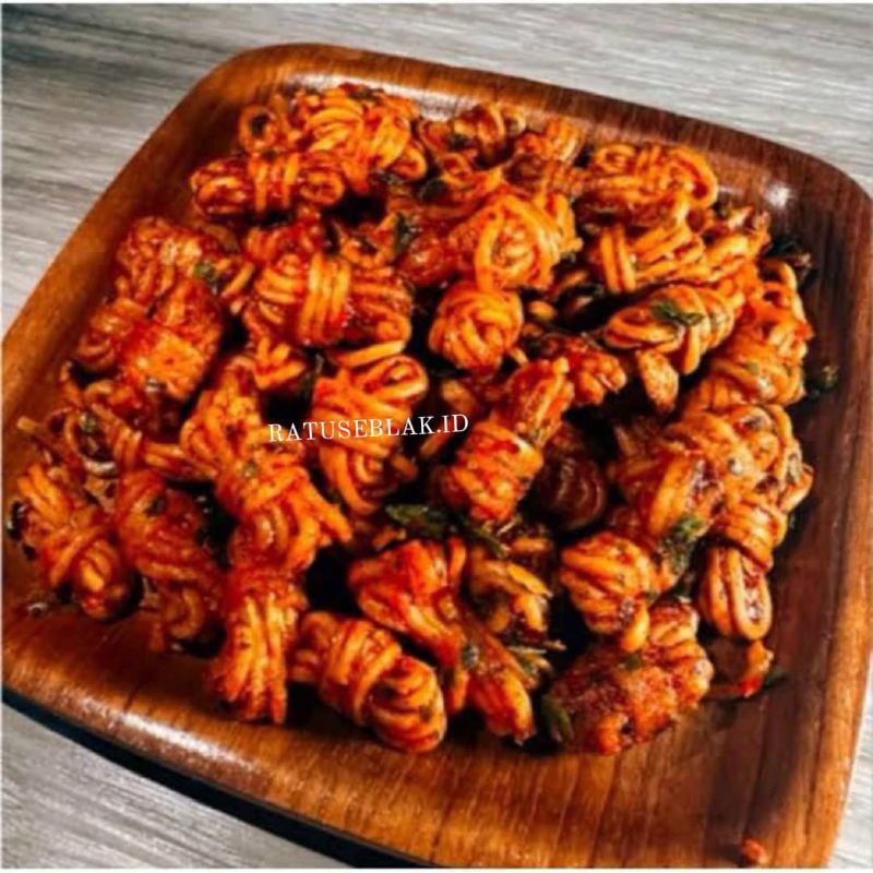 

MIE GULUNG VIRAL PEDAS ISI 500 GRAM