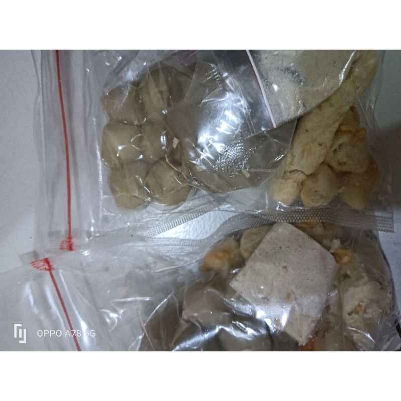 

baso aci ayam suwir pedas bumbu kuah Chili oil