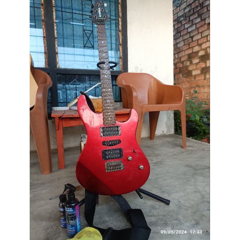 gitar listrik yamaha RGX 212