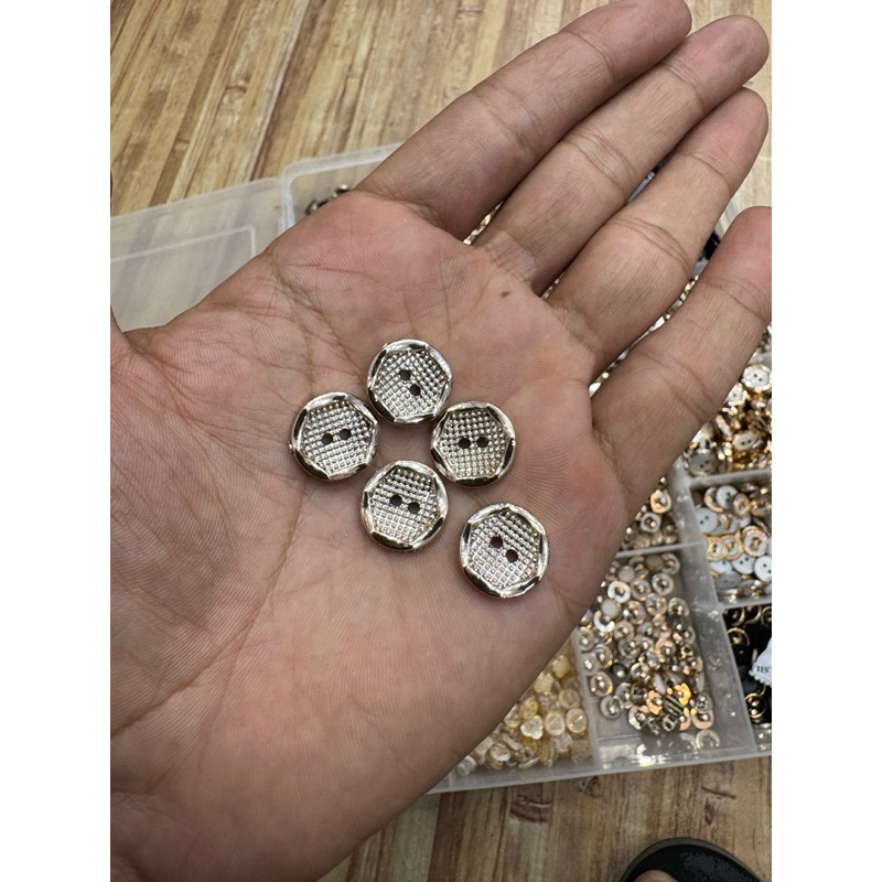 kancing baju / kancing cantik unik / kancing pakian