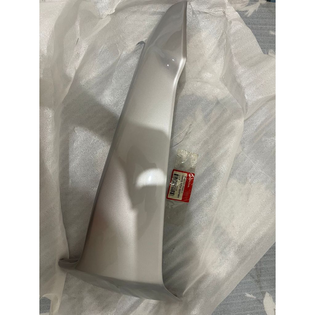 Shield R Leg Silver – Supra X 125 | 64430KPH880FMH 100% ORI AHM