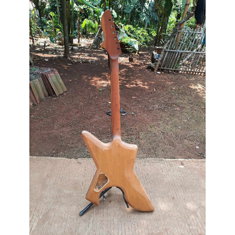 bodi neck gitar legator pabrikan