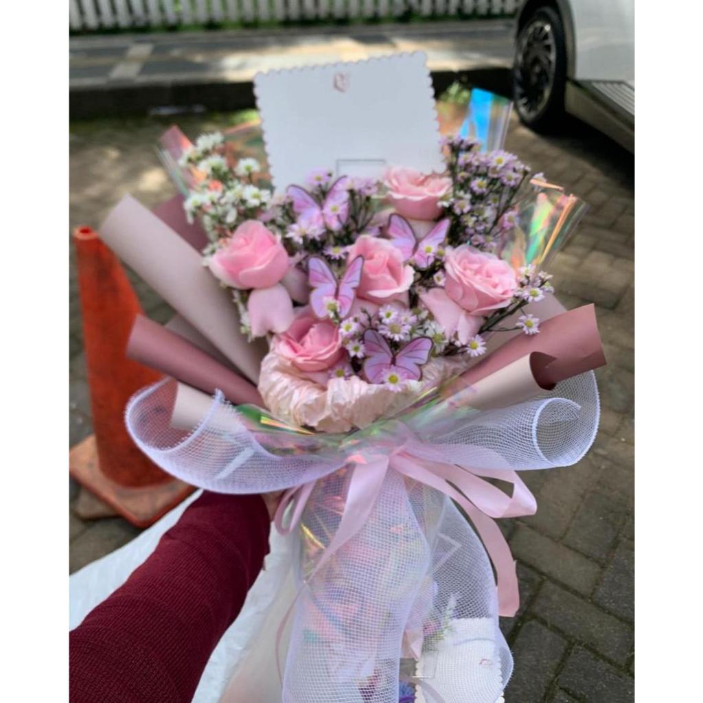 (REAL PICT) Bouquet / buket bunga segar  fresh flower malang size medium hadiah / gift / kado wisuda