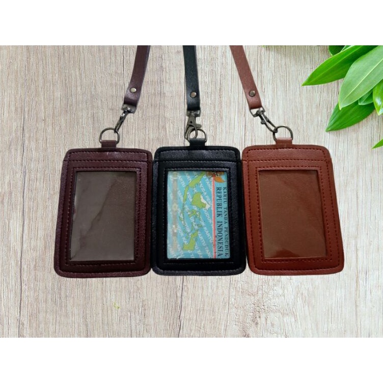 

Dijamin Berkualitas ID CARD HOLDER PRIAWANITANANE TAG HOLDER KULIT SINTETIS