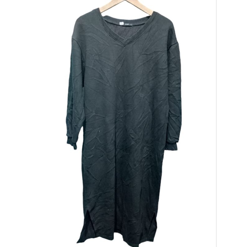 Midi Dress Hitam Lengan Balon