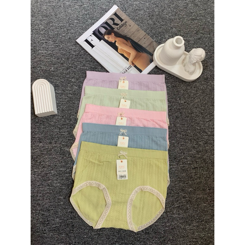 IMPORT CD Celana Dalam Wanita Rajut 3132 Freesize