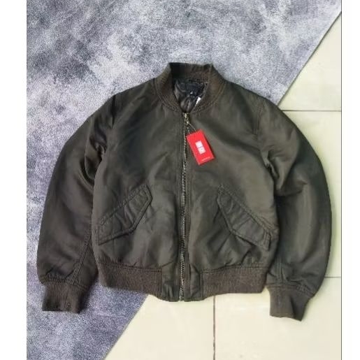 Uniqlo Bomber Jacket / bomber uniqlo / bomber second / uniqlo second / jacket uniqlo