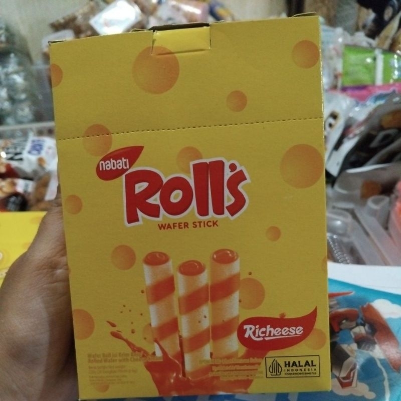 

Nabati Rolls Wafer Stick 1 pack Krim Keju