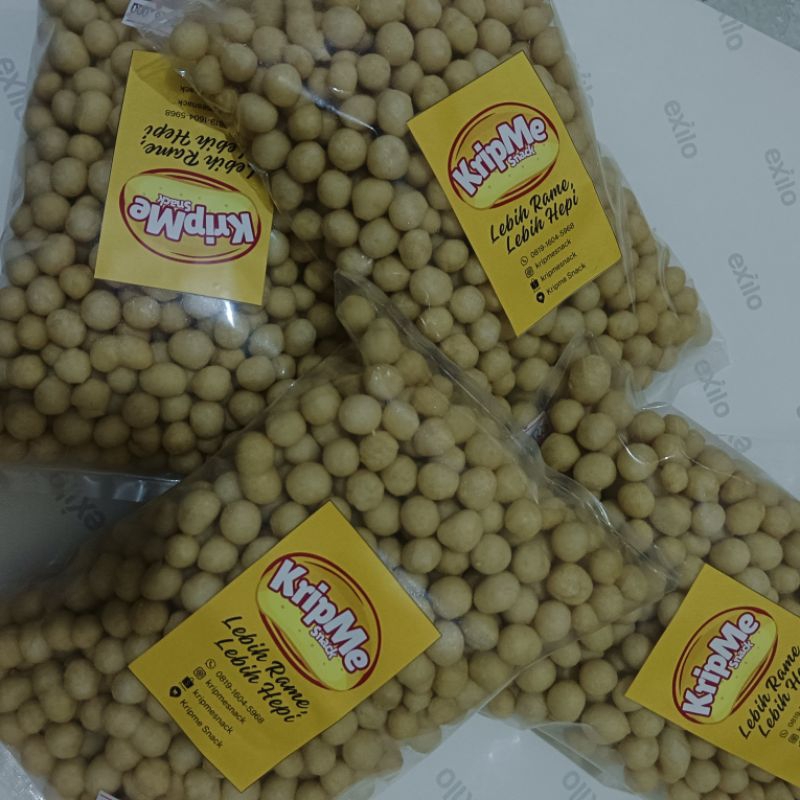 

KripMe Snack Jual Pilus Putih Rasa Gurih Cocok untuk Nyantai (1/4 Kg), Snack Pilus Putih Enak, Jual Snack Kiloan