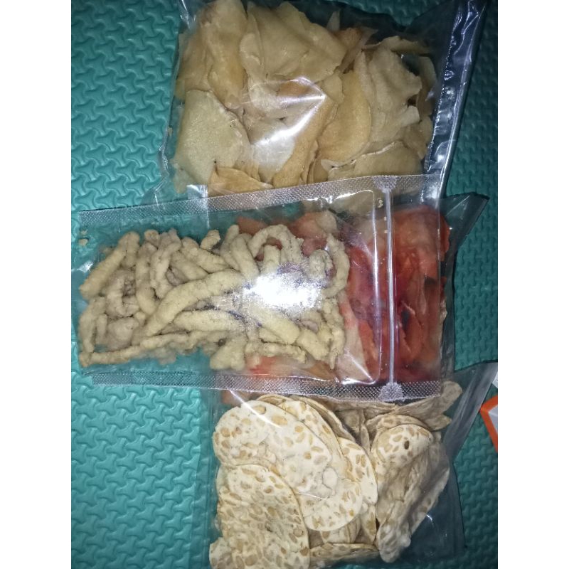 

paket keripik 100gram #paketcemilan #snackmurah
