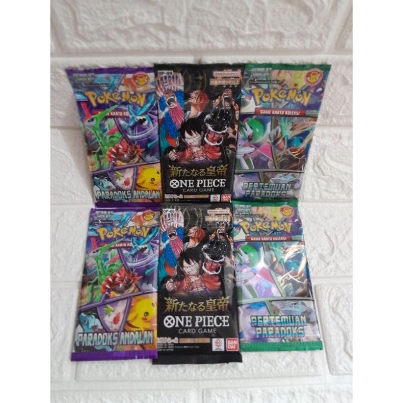 CARD GAME ONE PIECE BANDAI / POKEMON