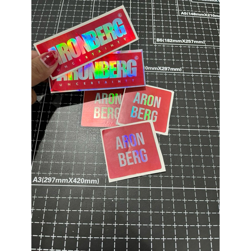 

cetak stiker custom hologram desain bebas (90-125pcs)