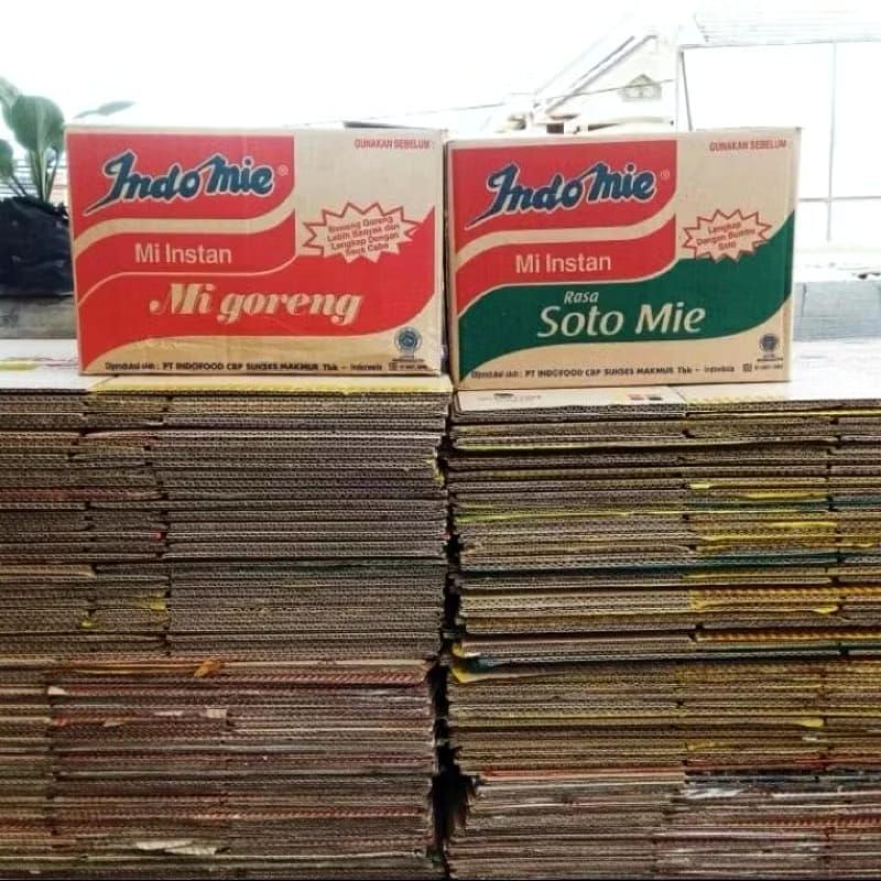 

kardus kosong bekas merek Indomie buat packing atau pindahan