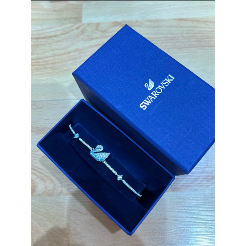Swarovski - Swan Bracelet