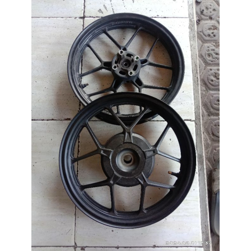 velg roda depan belakang honda vario125/150 led palang Y original