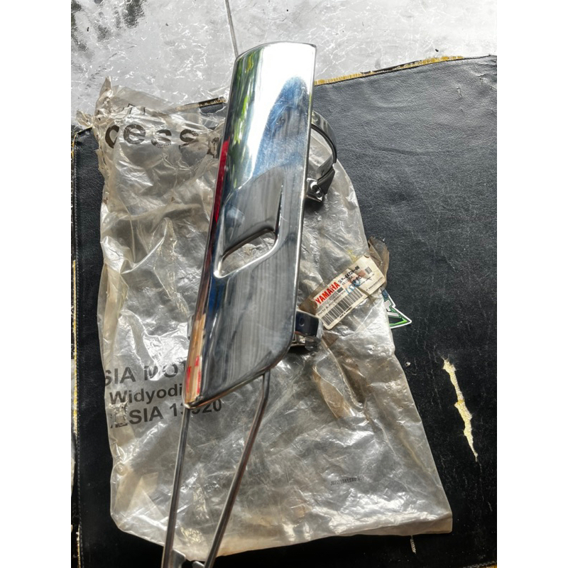Protector Muffler cover pelindung knalpot 2 Scorpio G SX4 lama old 5BP-E4728-00