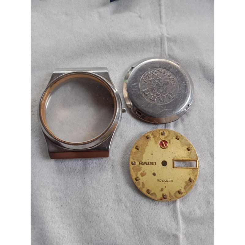 Case dan dial Rado voyager