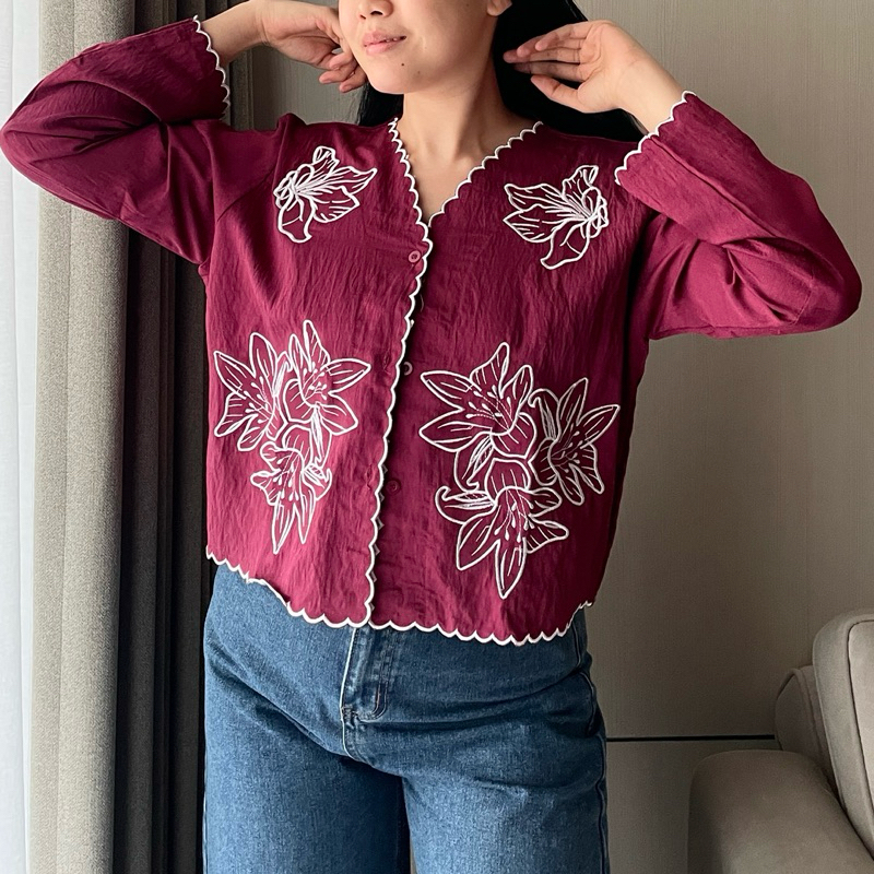 Grace Outer Cardigan Blouse Luaran Bordir Motif Bunga Lengan Panjang