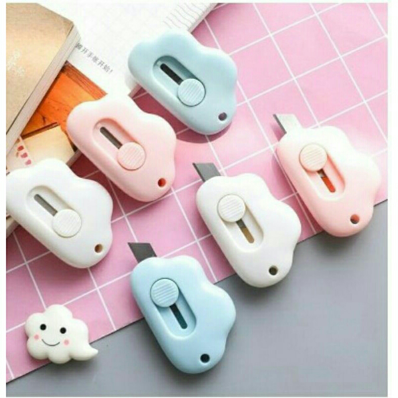 

KATER PACKING UNBOXING PAKET KECIL KARAKTER AWAN / PISAU PEMOTONG KERTAS MINI KANTOR ATK SEKOLAH TRAVEL PORTABLE KNIFE KARAKTER AWAN