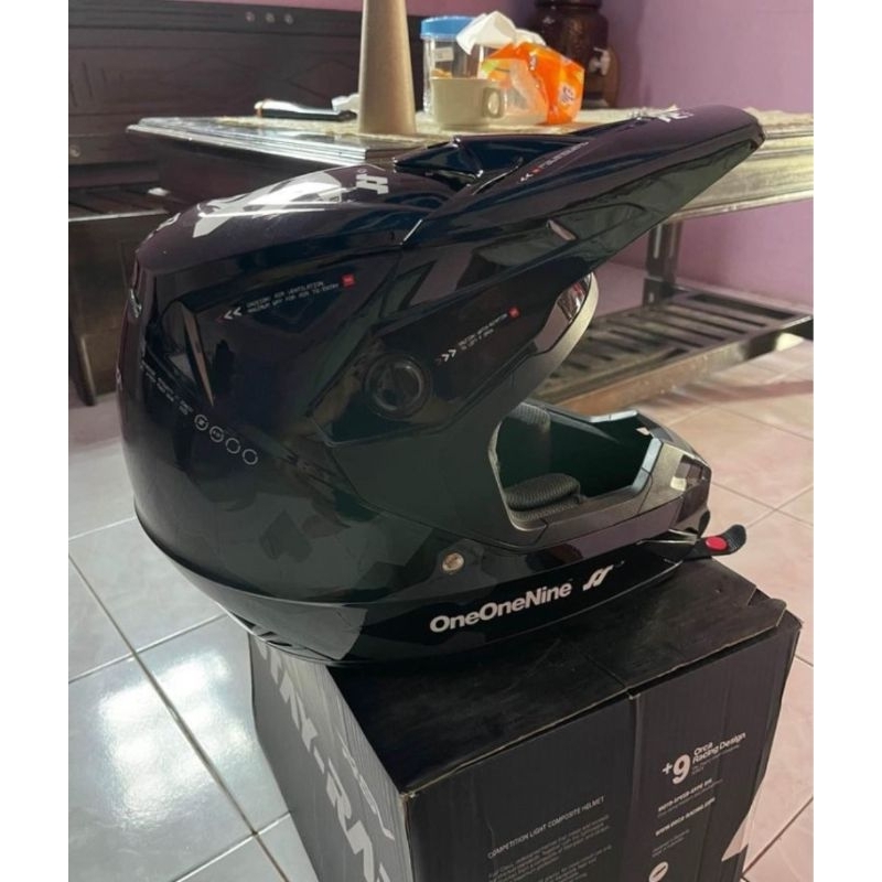 helm orca oneonenine second kondisi sangat baik